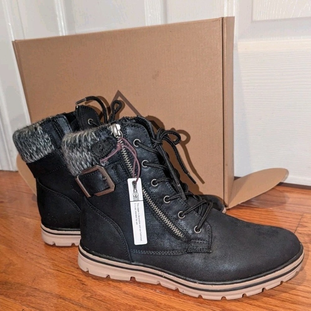 Coastal Hiker Cozy Black Faux Fur Lace Up Boots Cliffs by White Mountain 7.5 NIB